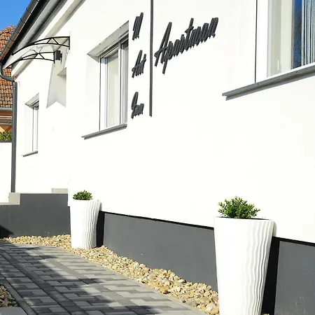 Apartman M Art Soltvadkert